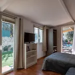 Villa 3 Logements Entiers Avec Piscine Et Jaccuzi Et Parking