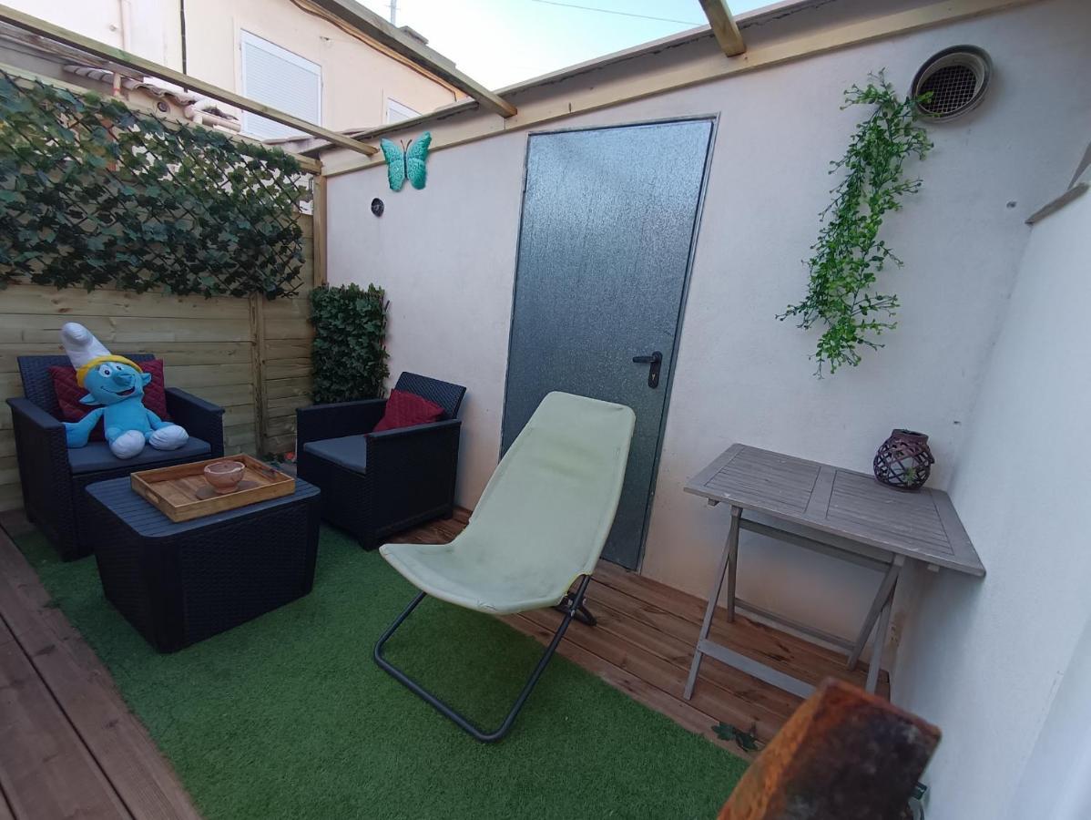 Villa 3 Logements Entiers Avec Piscine Et Jaccuzi Et Parking *
